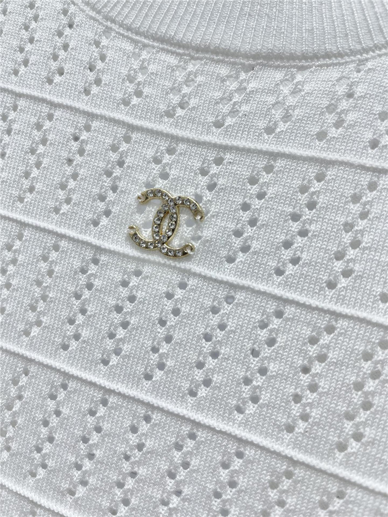 Ch**el logo hollow knitted t-shirt in white