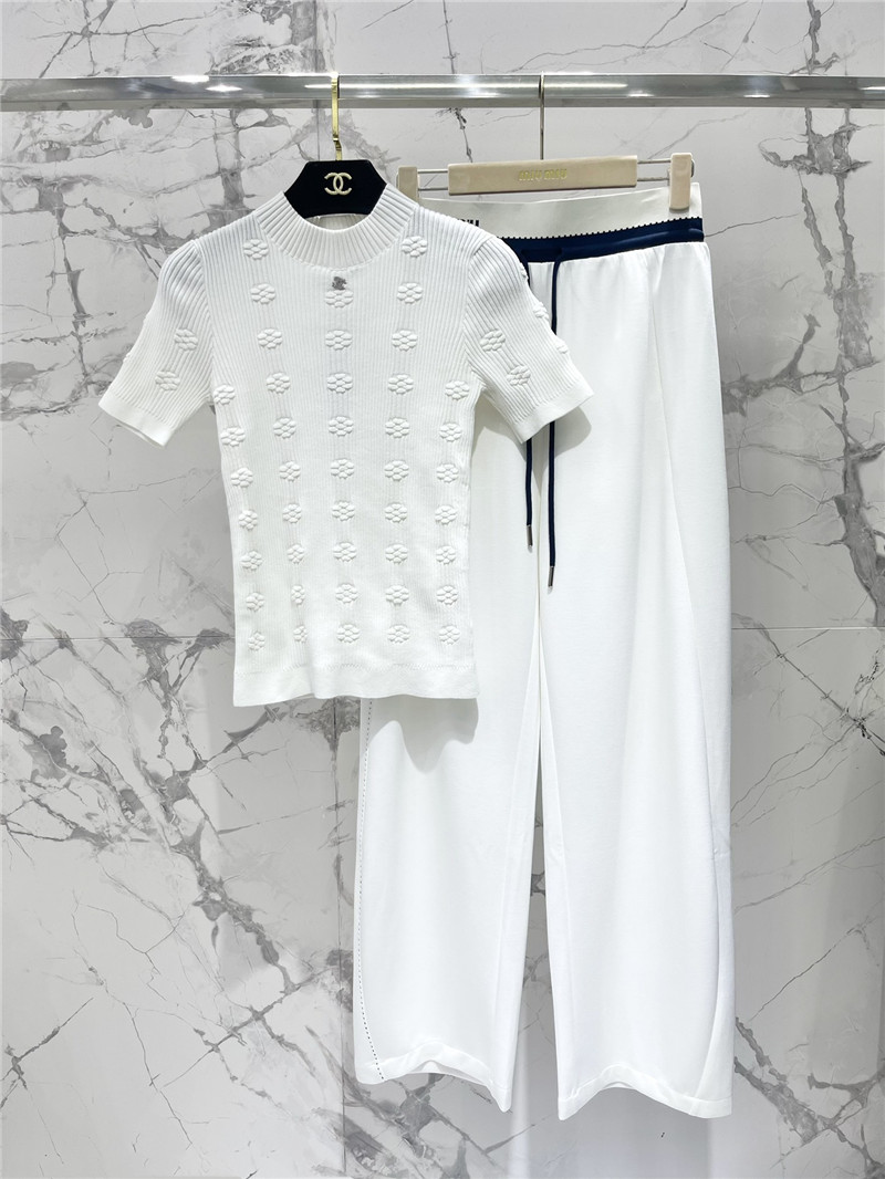 Ch**el three-dimensional crochet knit top replica d&g clothing