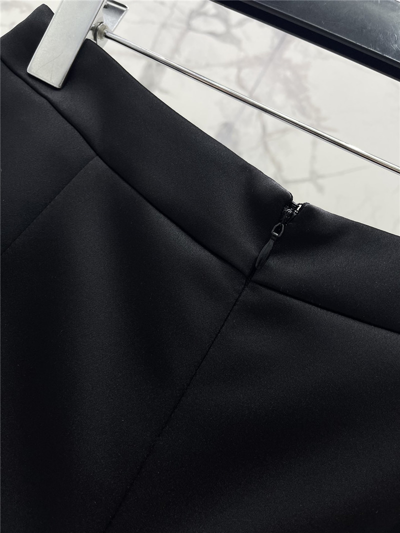 Y51 three-quarter shorts replica clothing