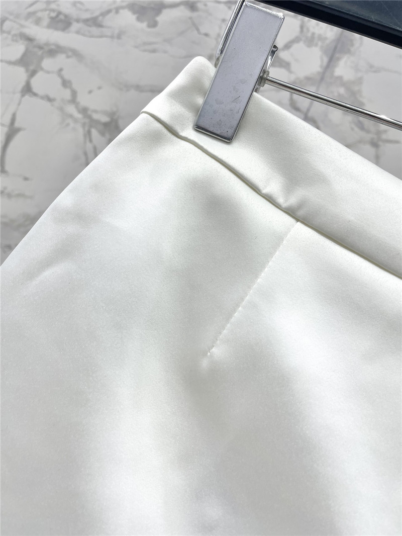 Y51 three-quarter shorts replica clothing