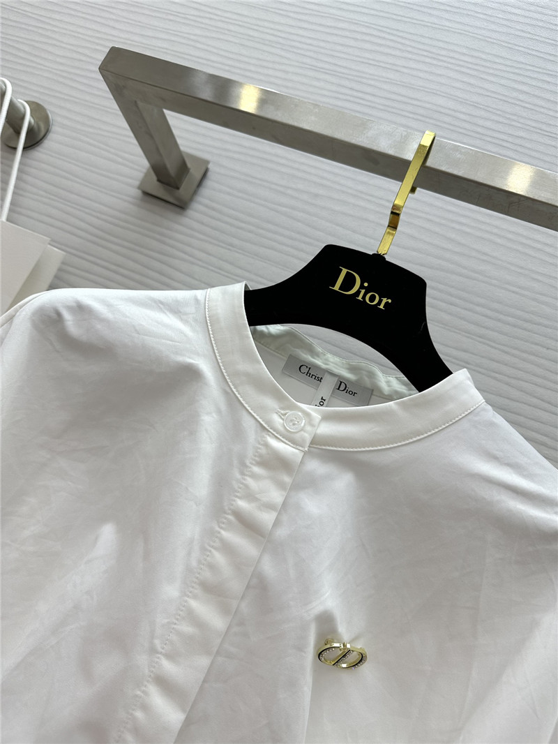 D10r cape shirt cheap designer replica clothes