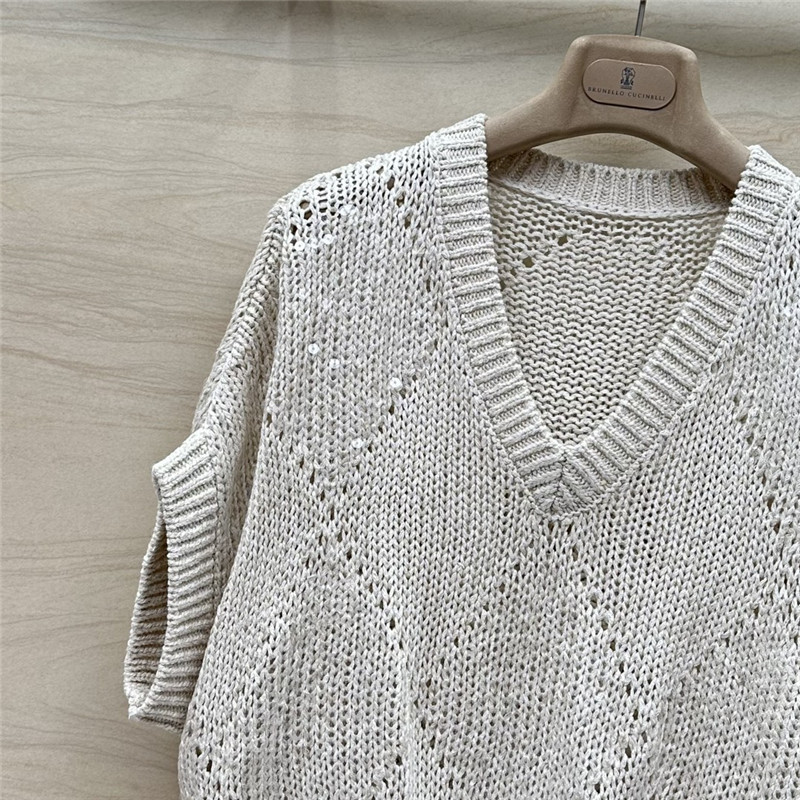 BC V-Neck Bat Sleeve Knit Vest