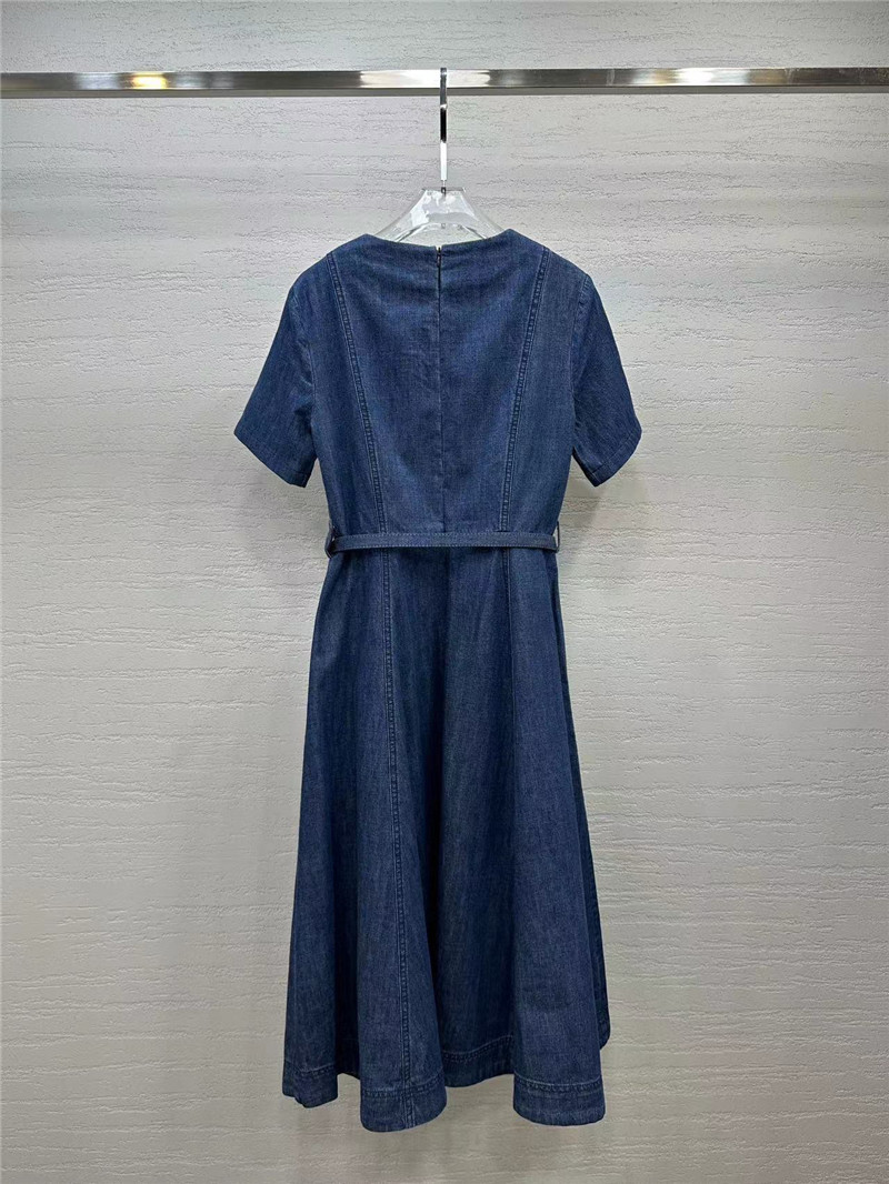 Va1e*ntin0 waist-cinching dress replica clothing