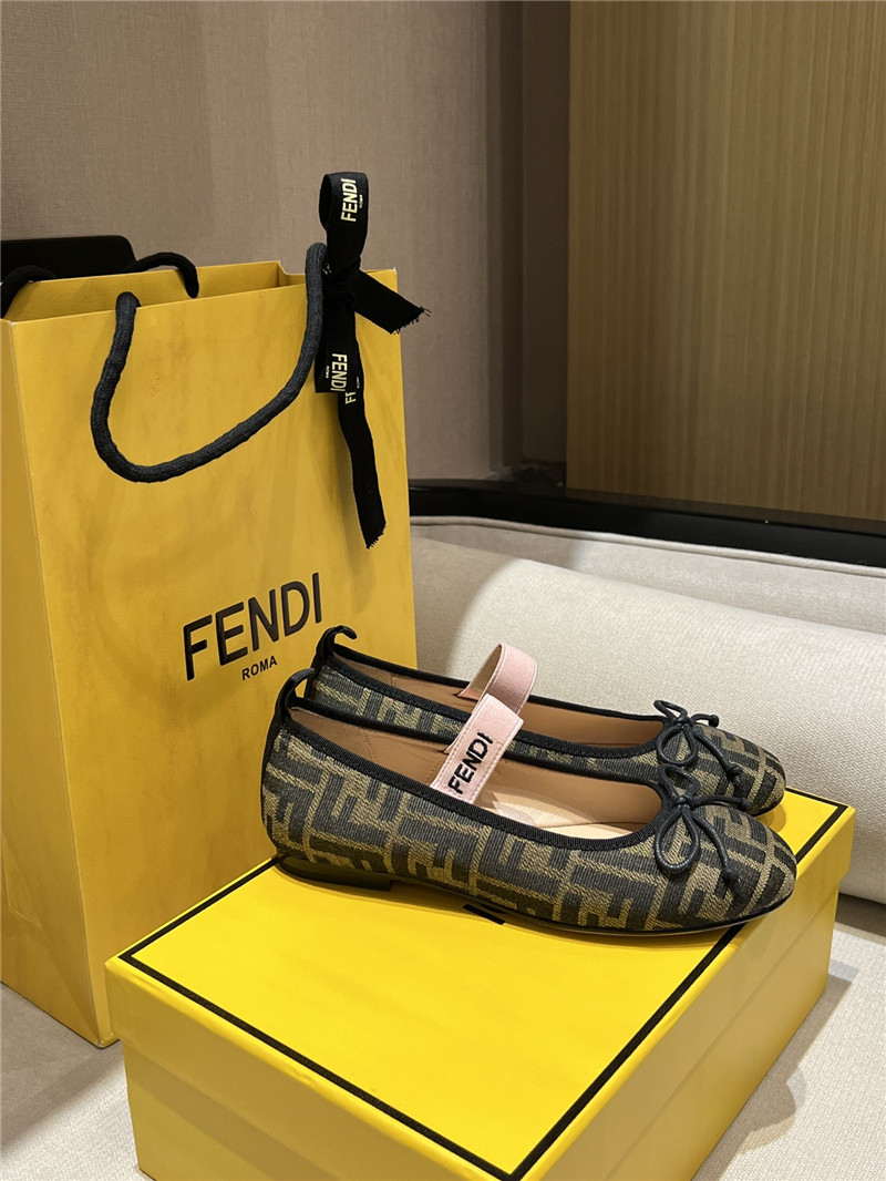 F**di junior ballet flats