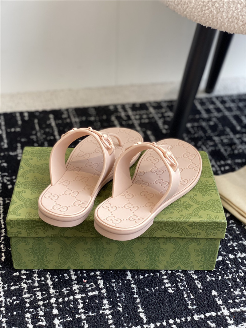 Gvc*1 horsebit thong sandals in beige