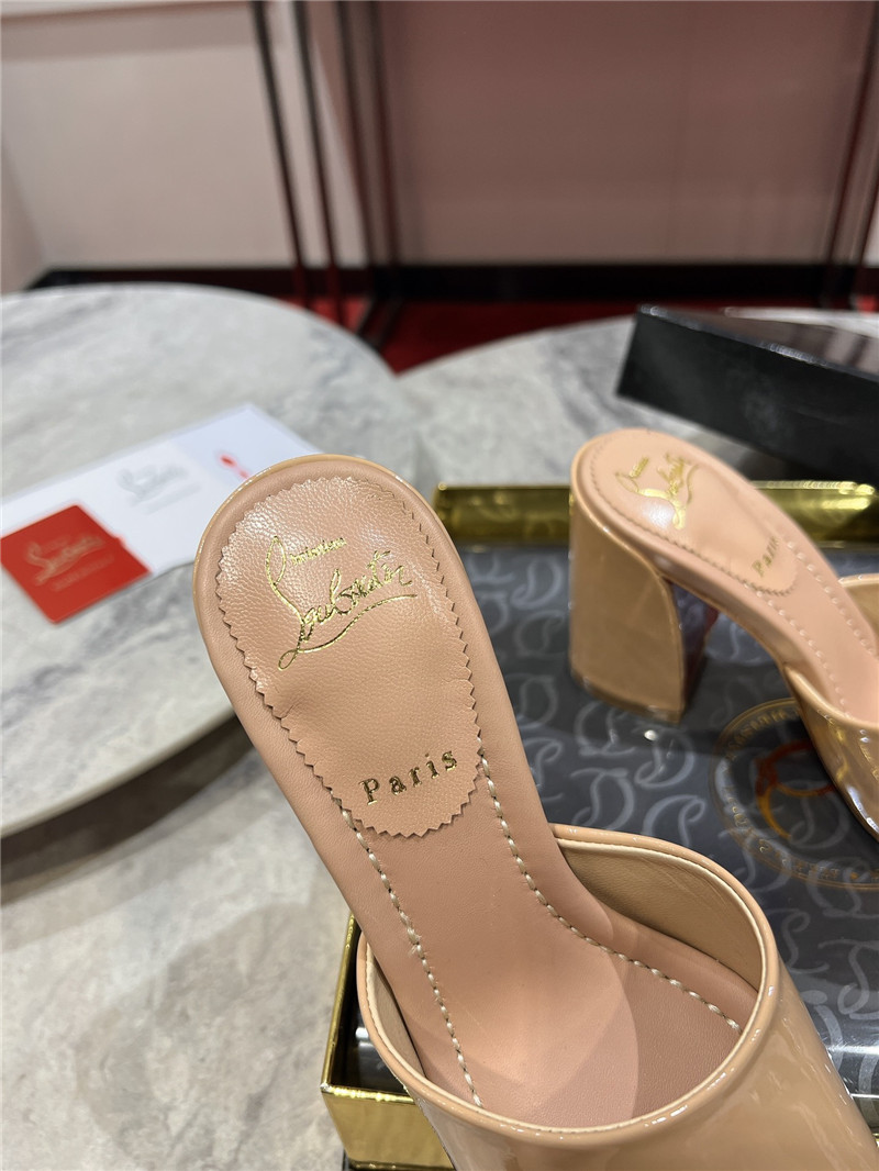 Chr1st1an louboutin beige square heel patent leather mules