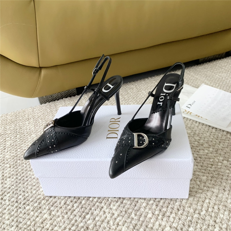 D10r black buckle slingback pumps