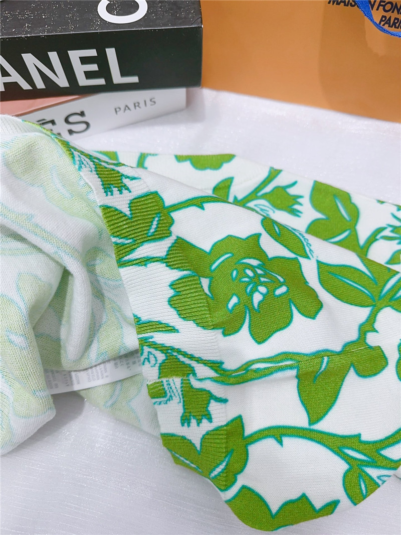 Gucci round neck short sleeve thin top replica d&g clothing