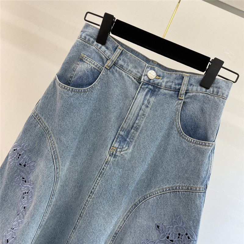 Chloé magnolia hollow embroidered denim skirt replica clothing