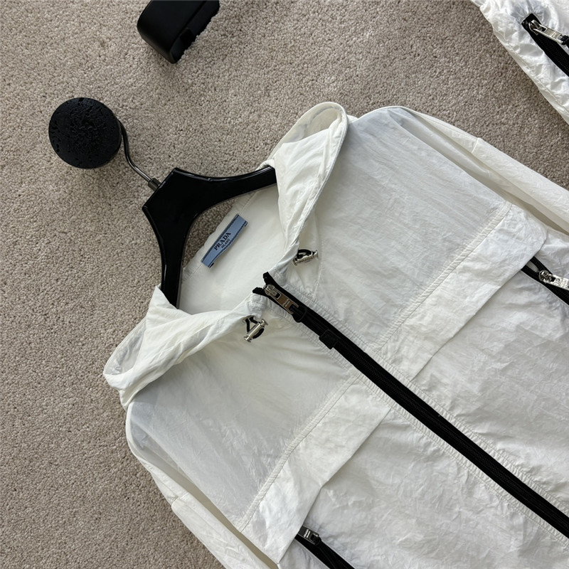 Pra*a contrast color sun protection casual suit replica clothing