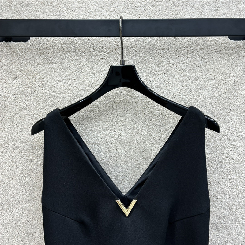 Va1e*ntin0 vest dress replica d&g clothing