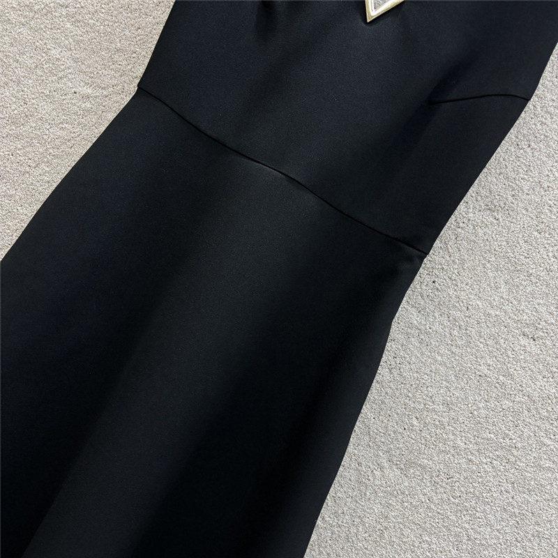 Va1e*ntin0 vest dress replica d&g clothing