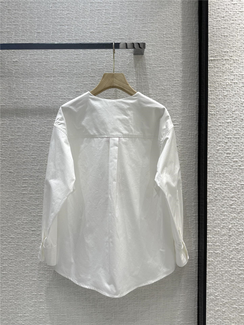 Va1e*ntin0 hardware v-button round collar white shirt replica clothes