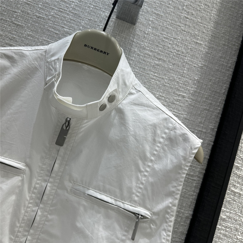 Bv*b*rry zipper stand collar sleeveless shirt replica clothing