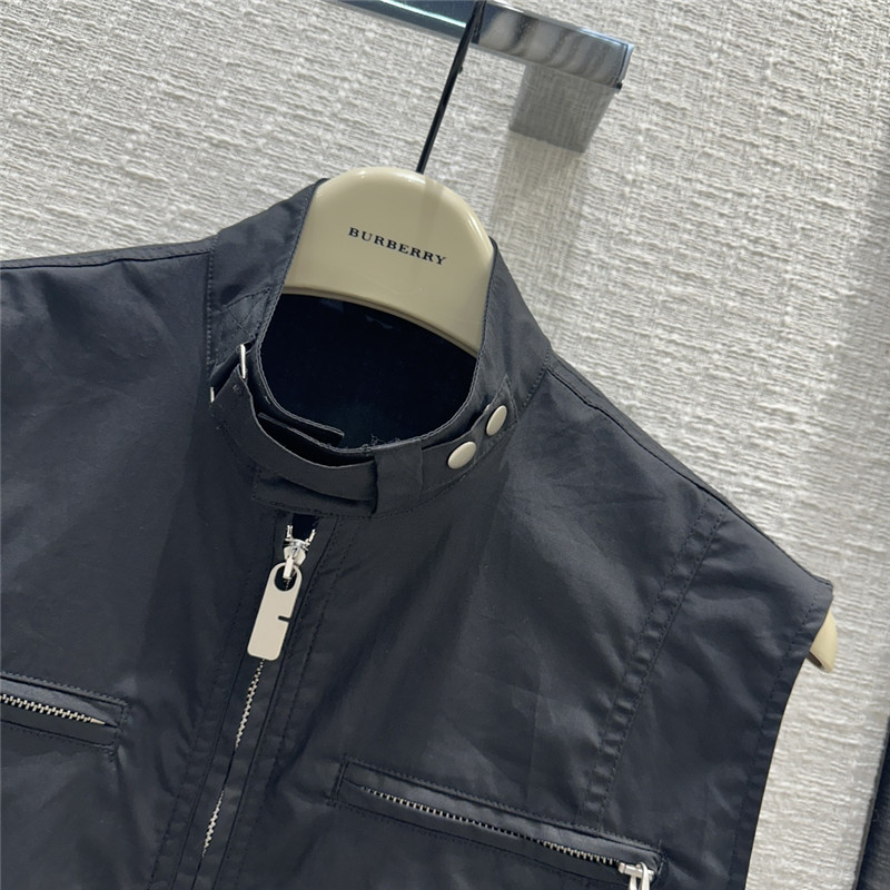 Bv*b*rry zipper stand collar sleeveless shirt replica clothing