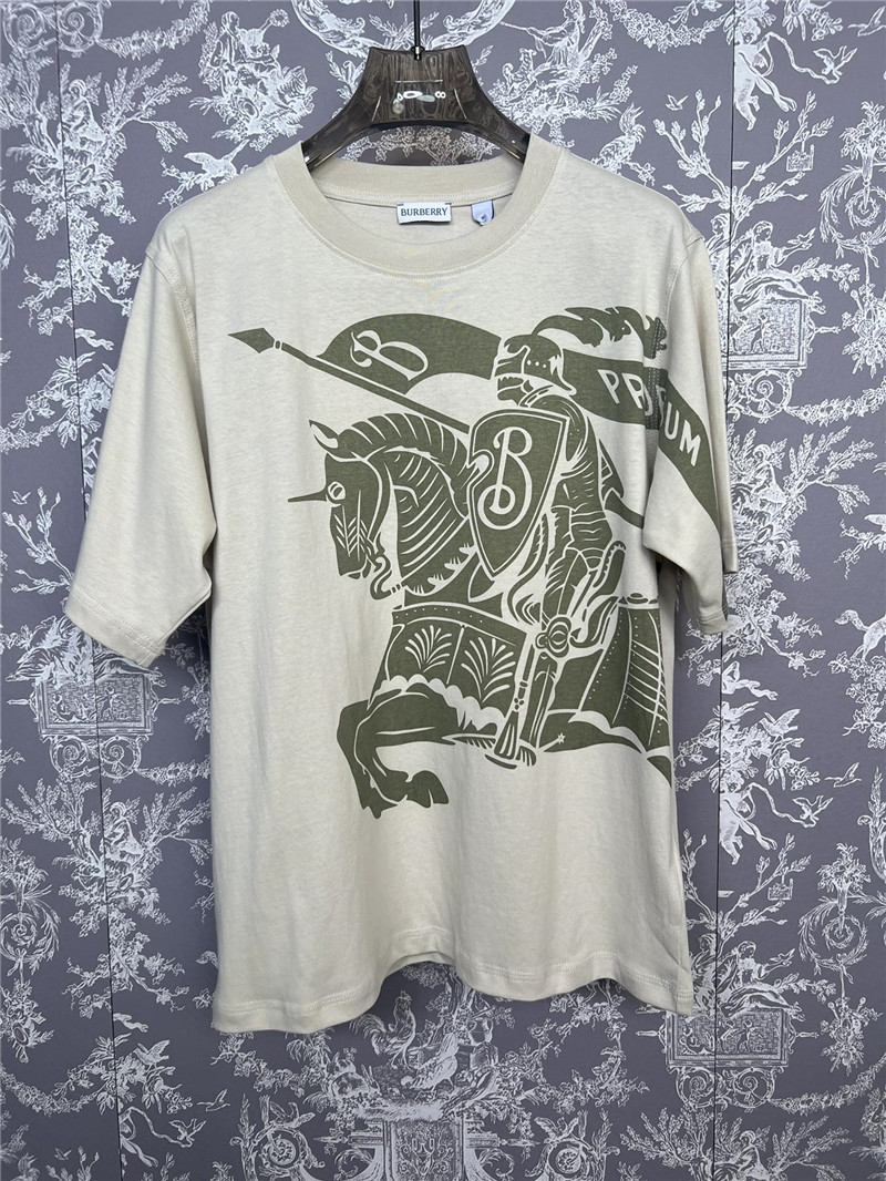 Bv*b*rry new t-shirt replica clothing sites