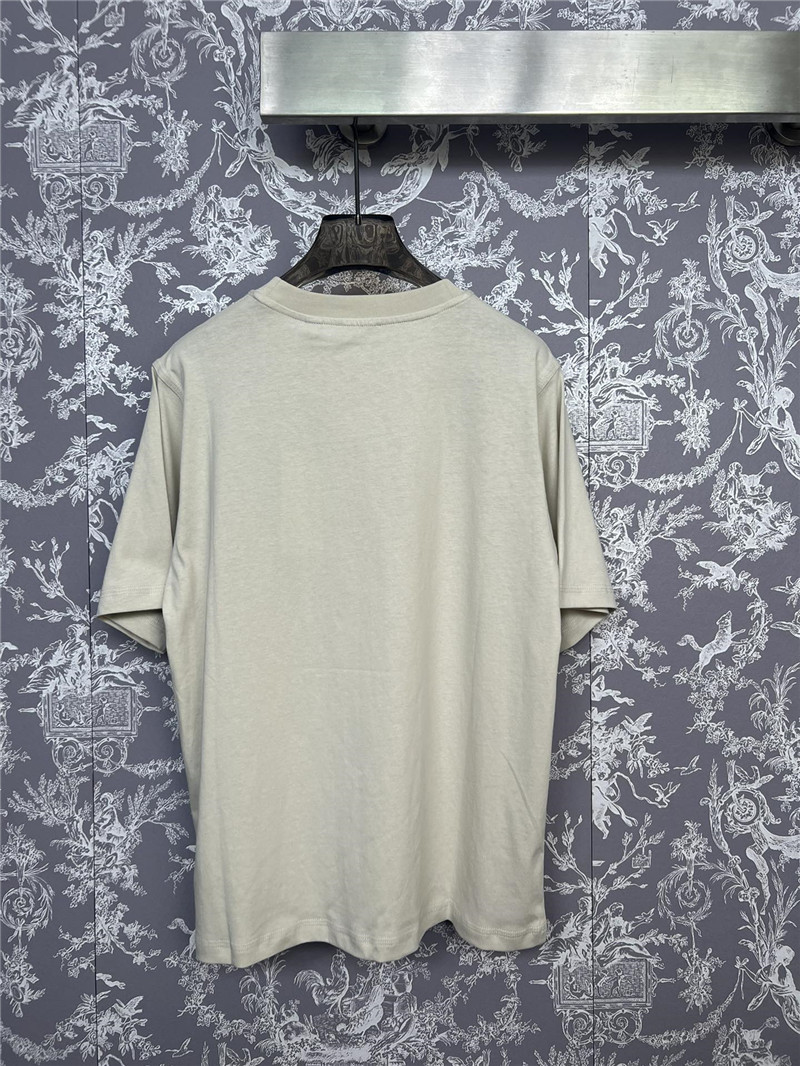 Bv*b*rry new t-shirt replica clothing sites