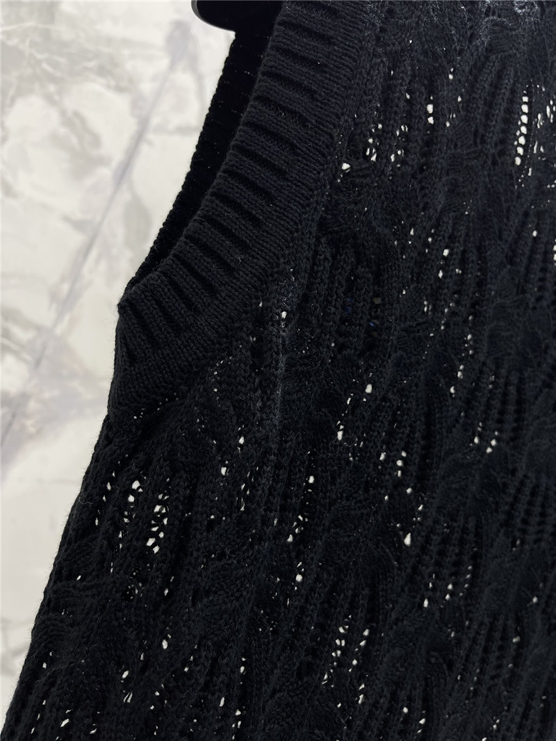 D10r hollow crochet crew neck knitted vest replica clothing sites