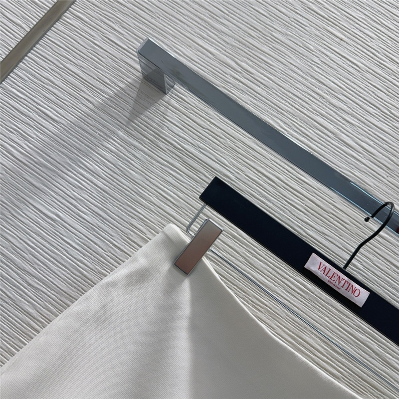 Va1e*ntin0 new culottes replica clothing sites