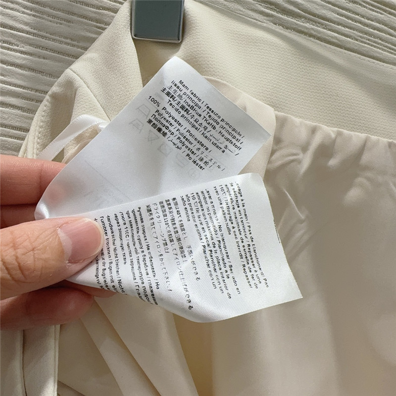 Va1e*ntin0 new culottes replica clothing sites