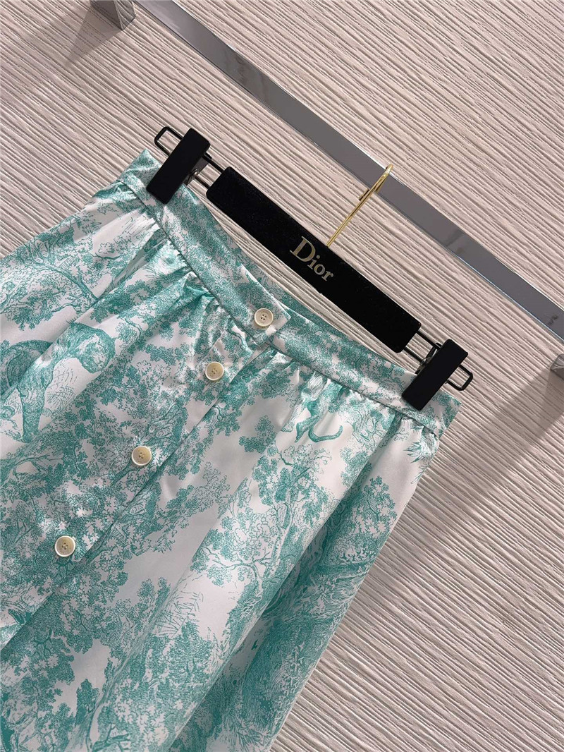 D10r versatile skirt cheap replica designer clothes