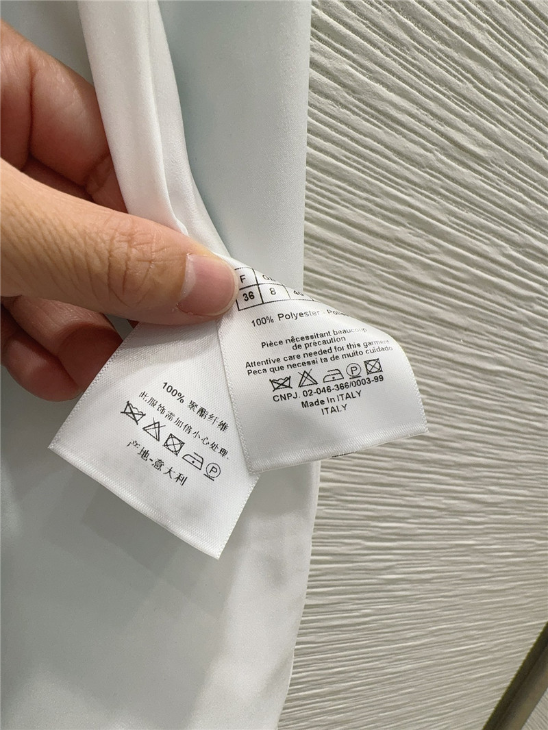 D10r versatile skirt cheap replica designer clothes