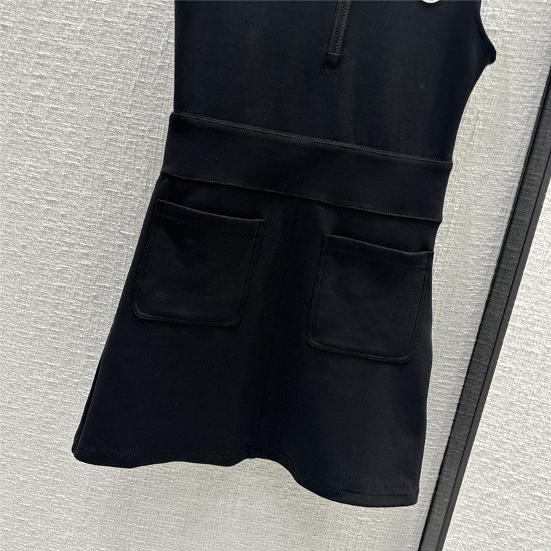 Moncler sporty vest dress replica clothing sites