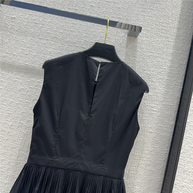 Moncler ruffled round neck sleeveless dress replica clothing