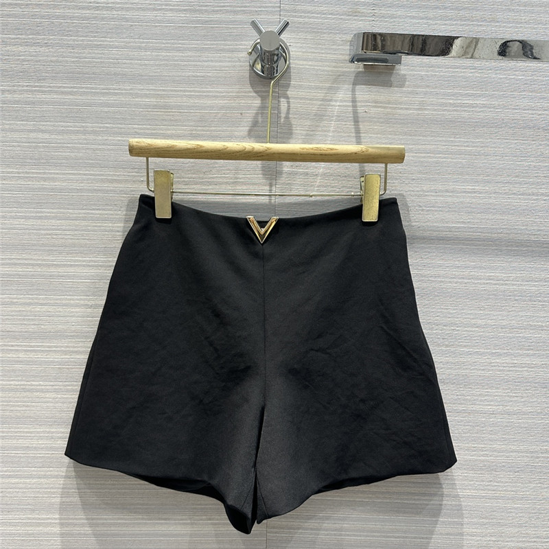 Va1e*ntin0 classic mid-high waist shorts replica clothes