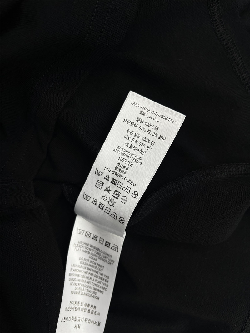 Bv*b*rry black pocket logo tee