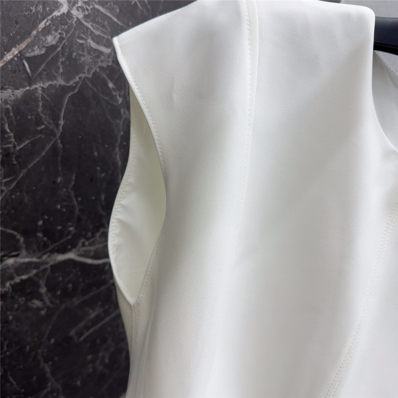 Va1e*ntin0 v-shaped belt short-sleeved dress replica clothes