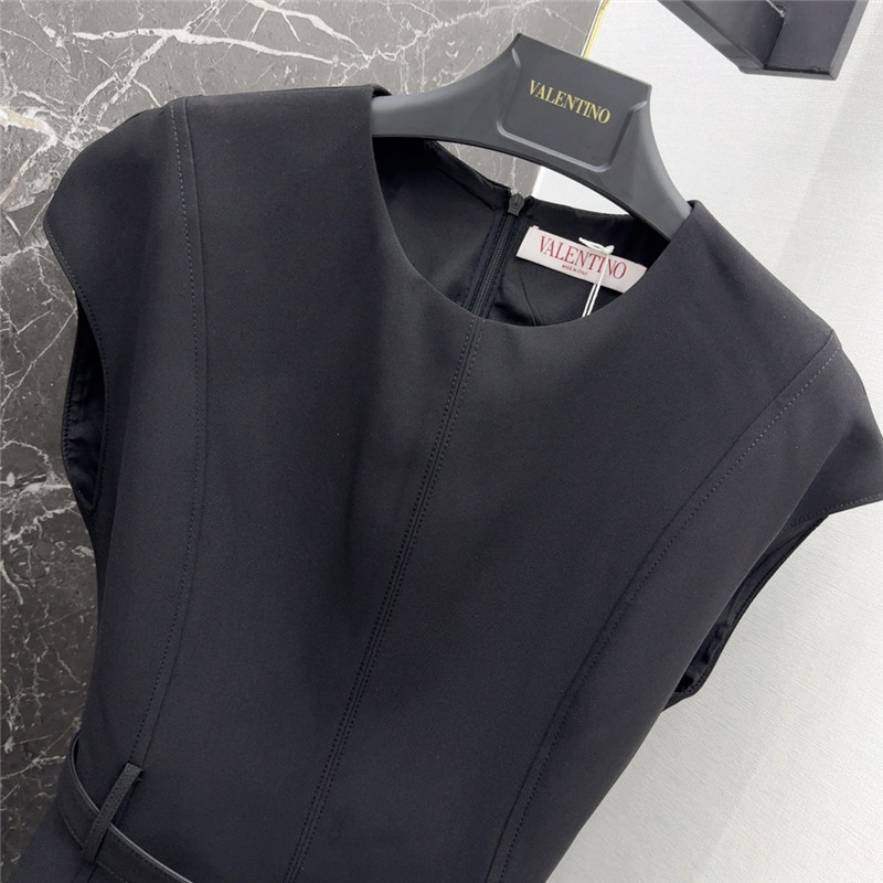 Va1e*ntin0 v-shaped belt short-sleeved dress replica clothes