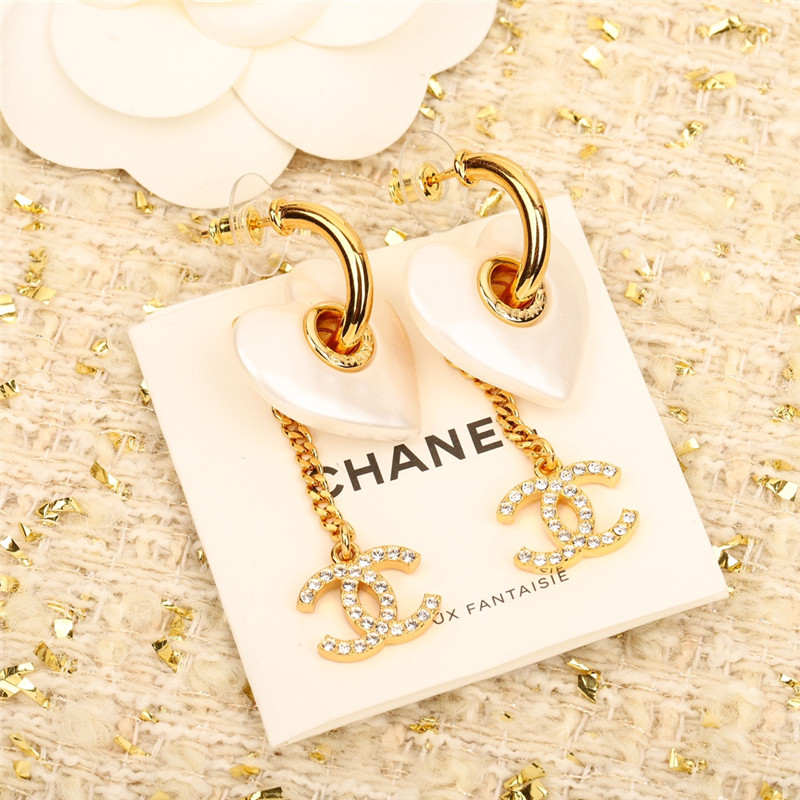 Ch**el love double c earrings