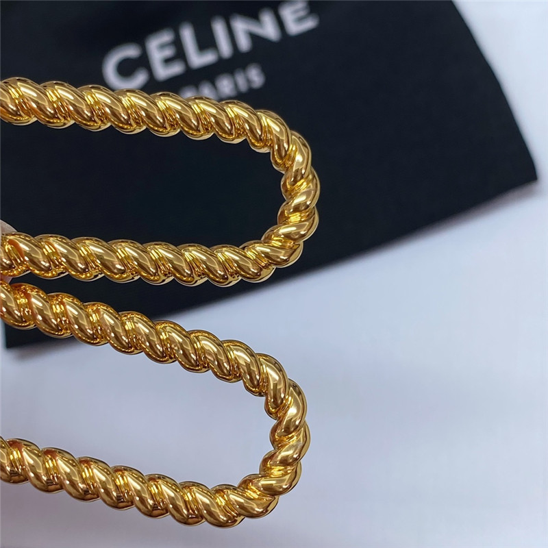 Ce1i*e twist earrings