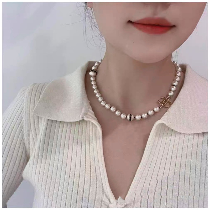 Ch**el black and white pearl necklace