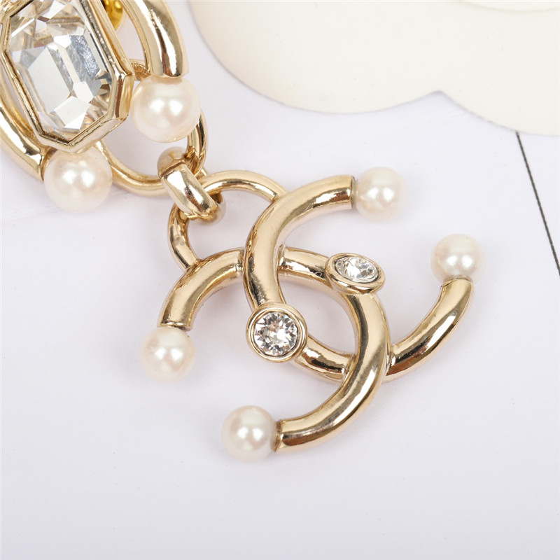 ch**el double t square D1am0nd earrings