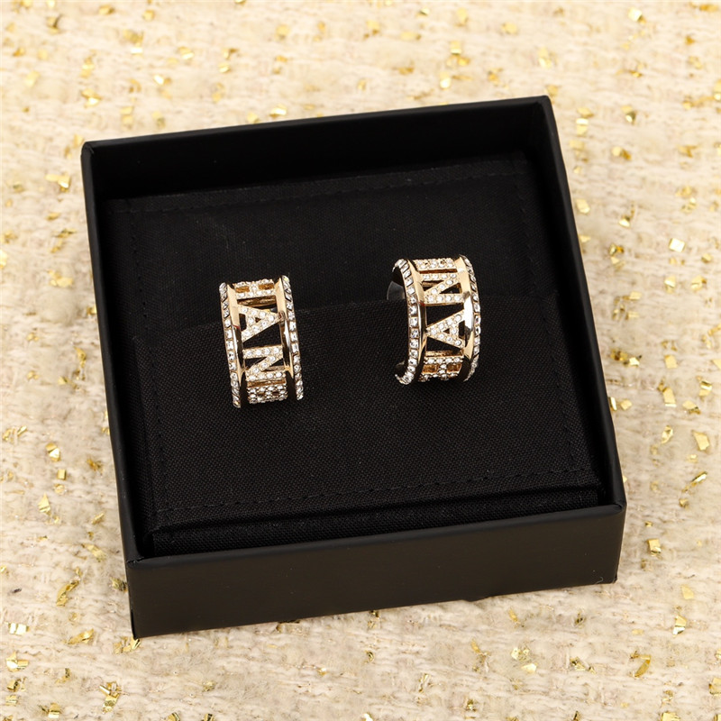 Ch**el letter earrings