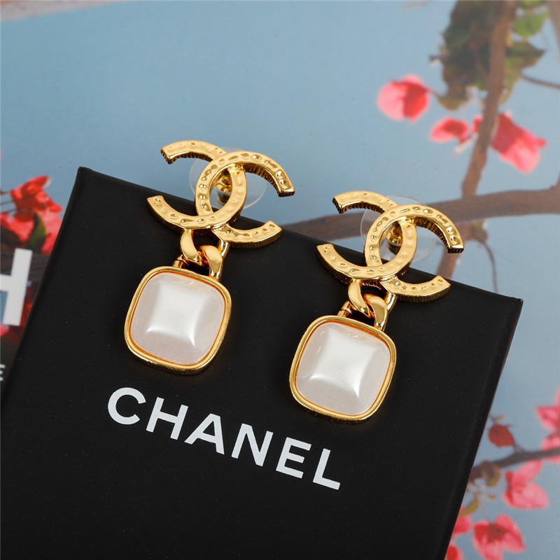 Ch**el vintage series earrings