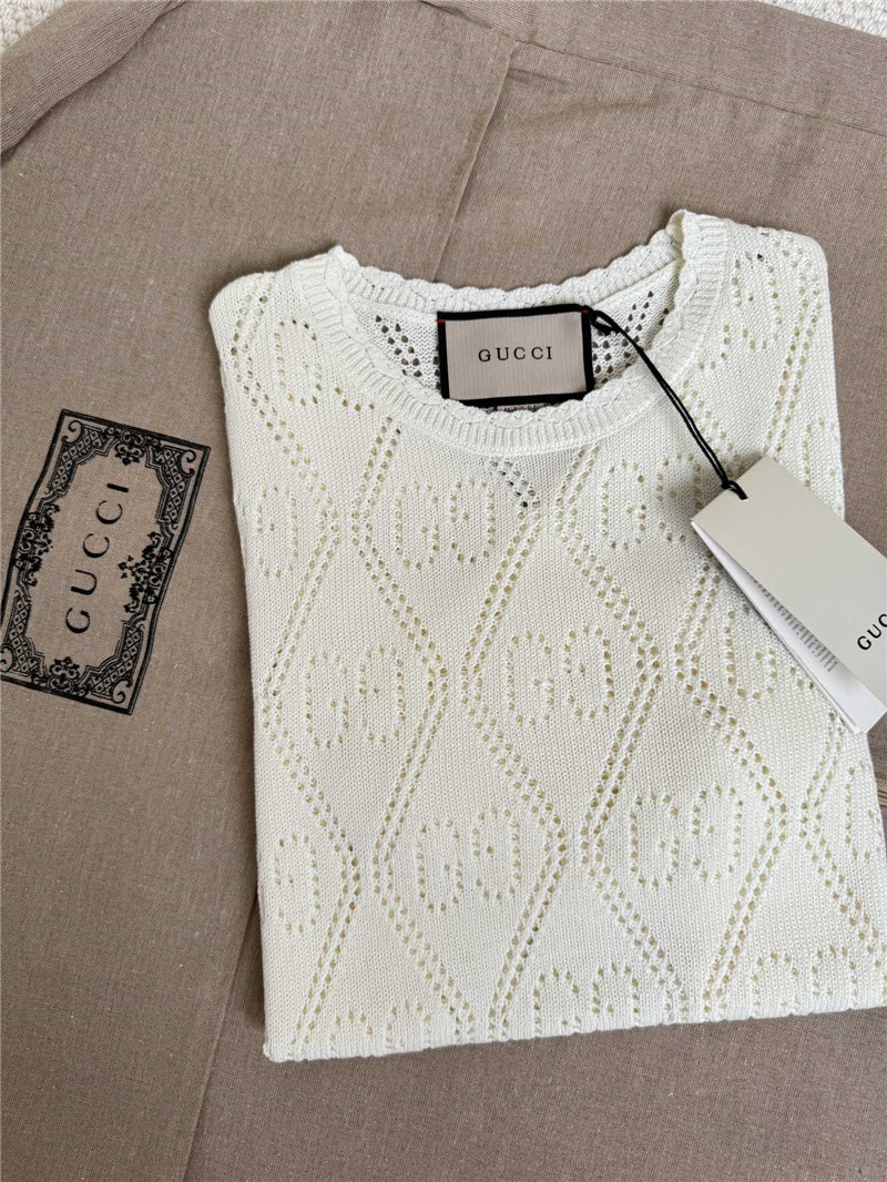 Gvc*1 hollow jacquard knitted top
