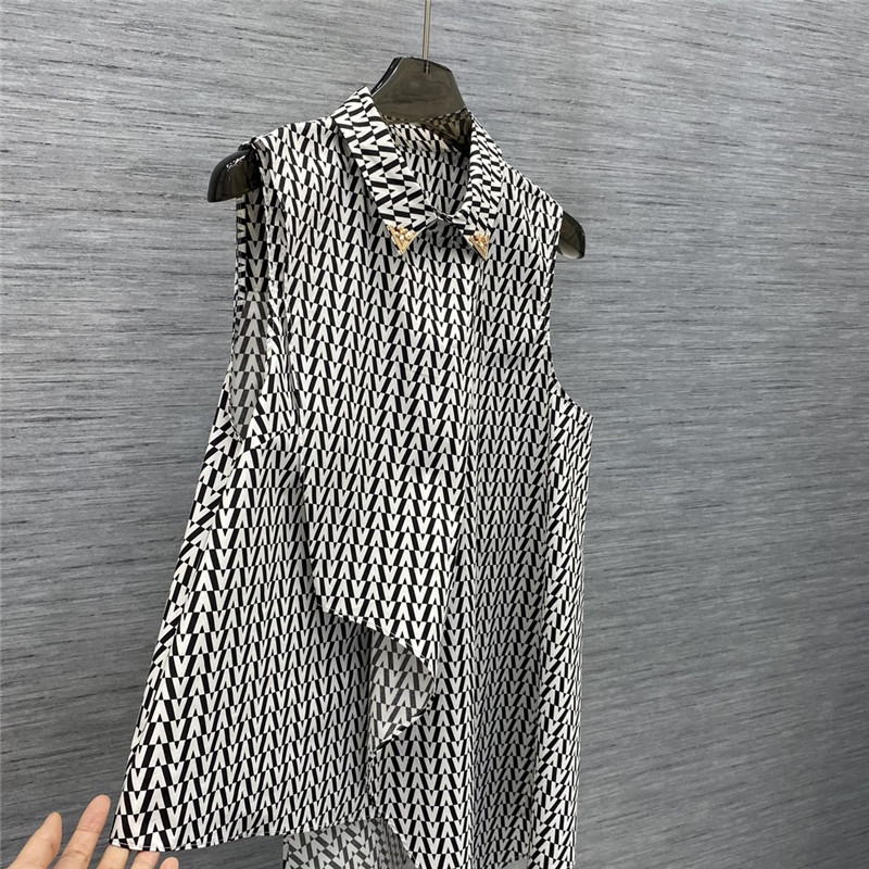 Va1e*ntin0 lapel vest shirt cheap replica designer clothes