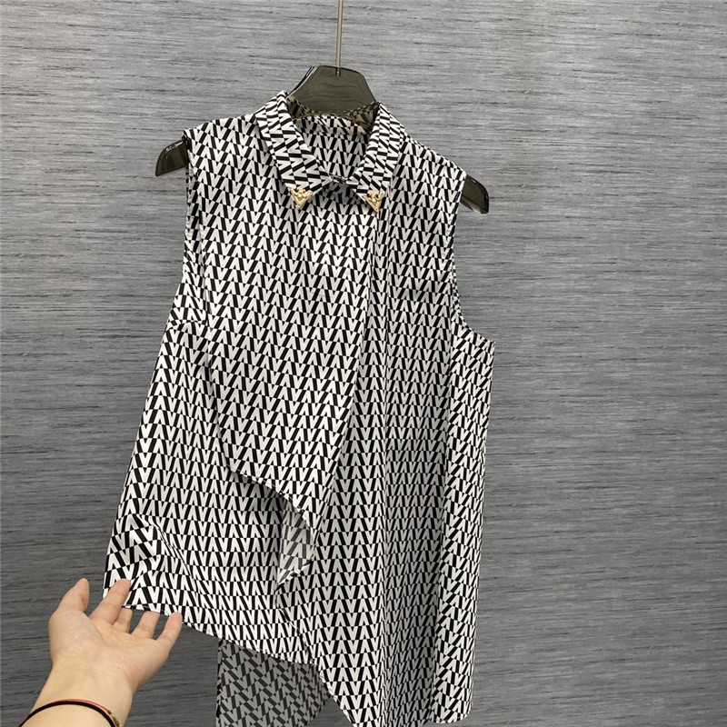 Va1e*ntin0 lapel vest shirt cheap replica designer clothes