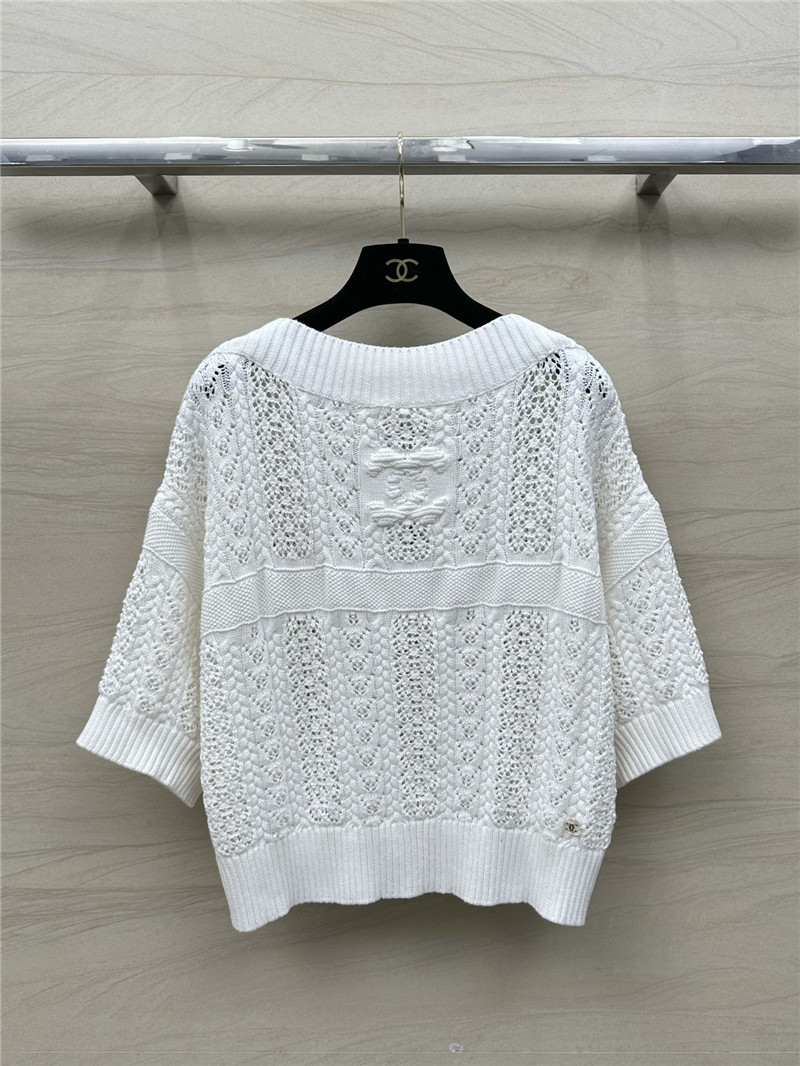 Ch**el logo wool short sleeve sweater in white