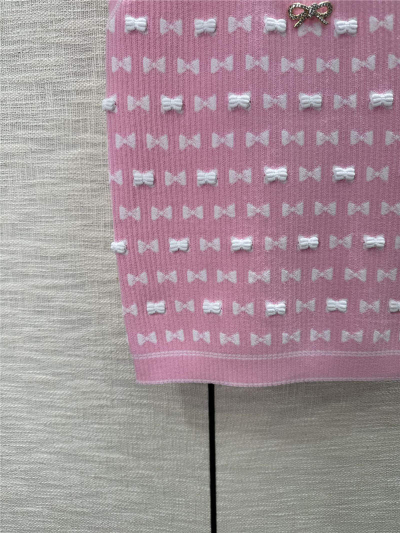 Ch**el new vest cheap replica designer clothes