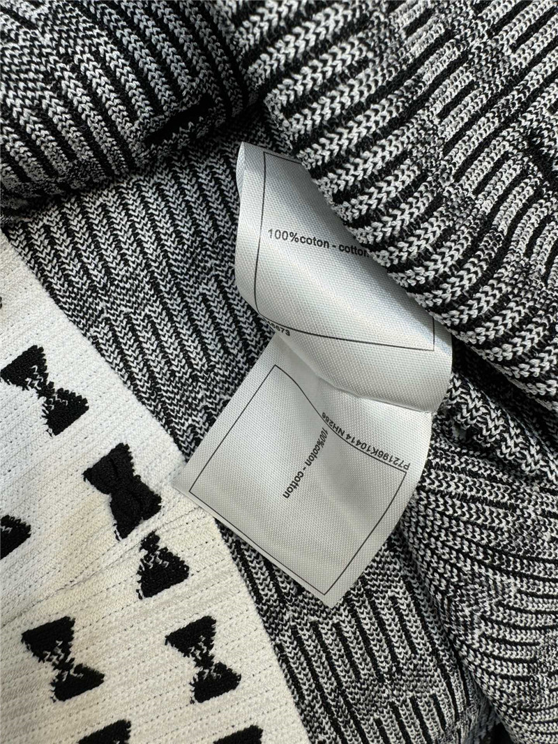 Ch**el vest dress cheap replica designer clothes