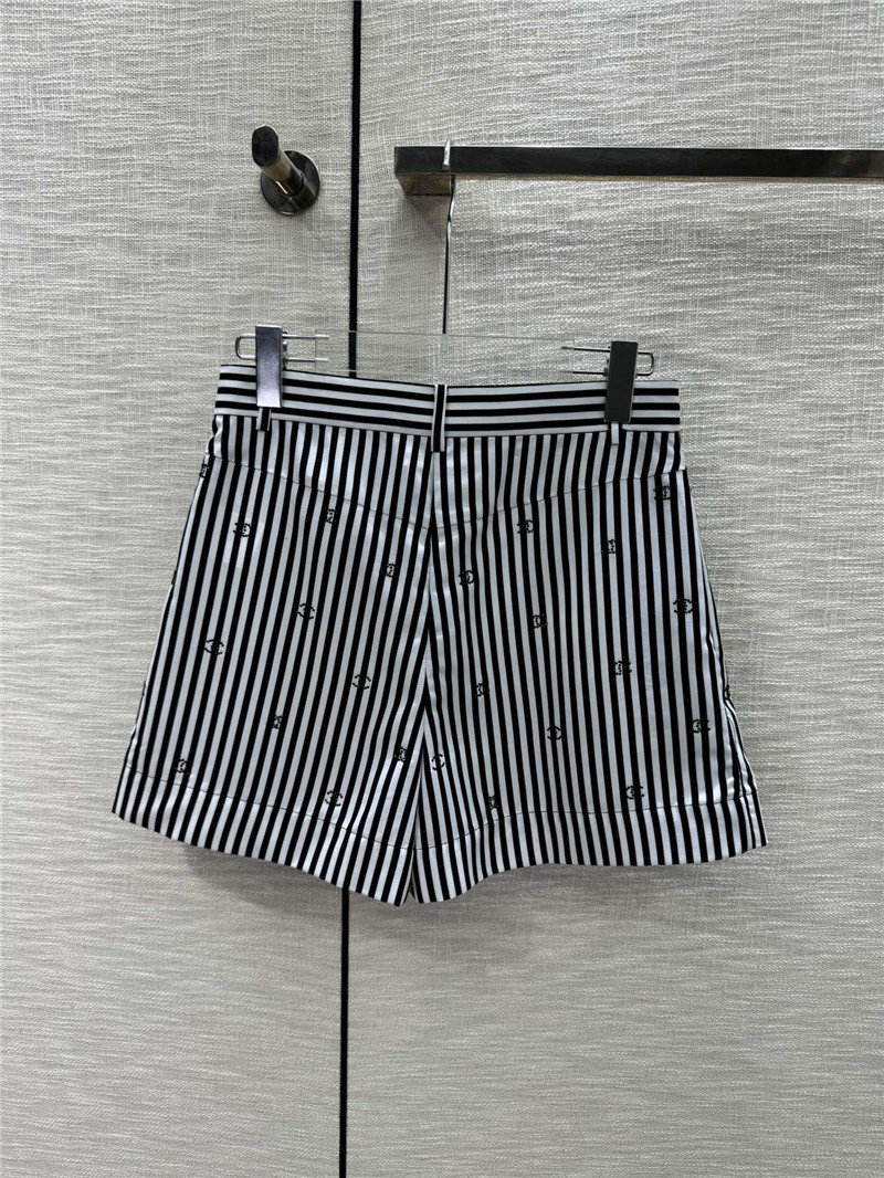 ce1i*e hot D1am0nd double c striped shorts replica clothing