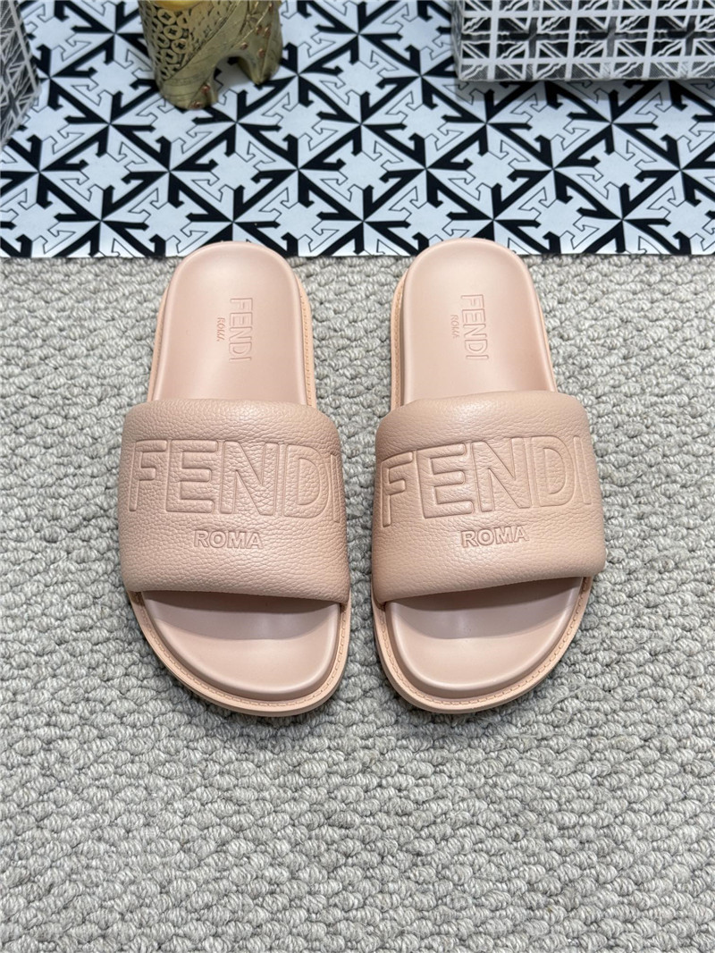 F**di roma slides pink