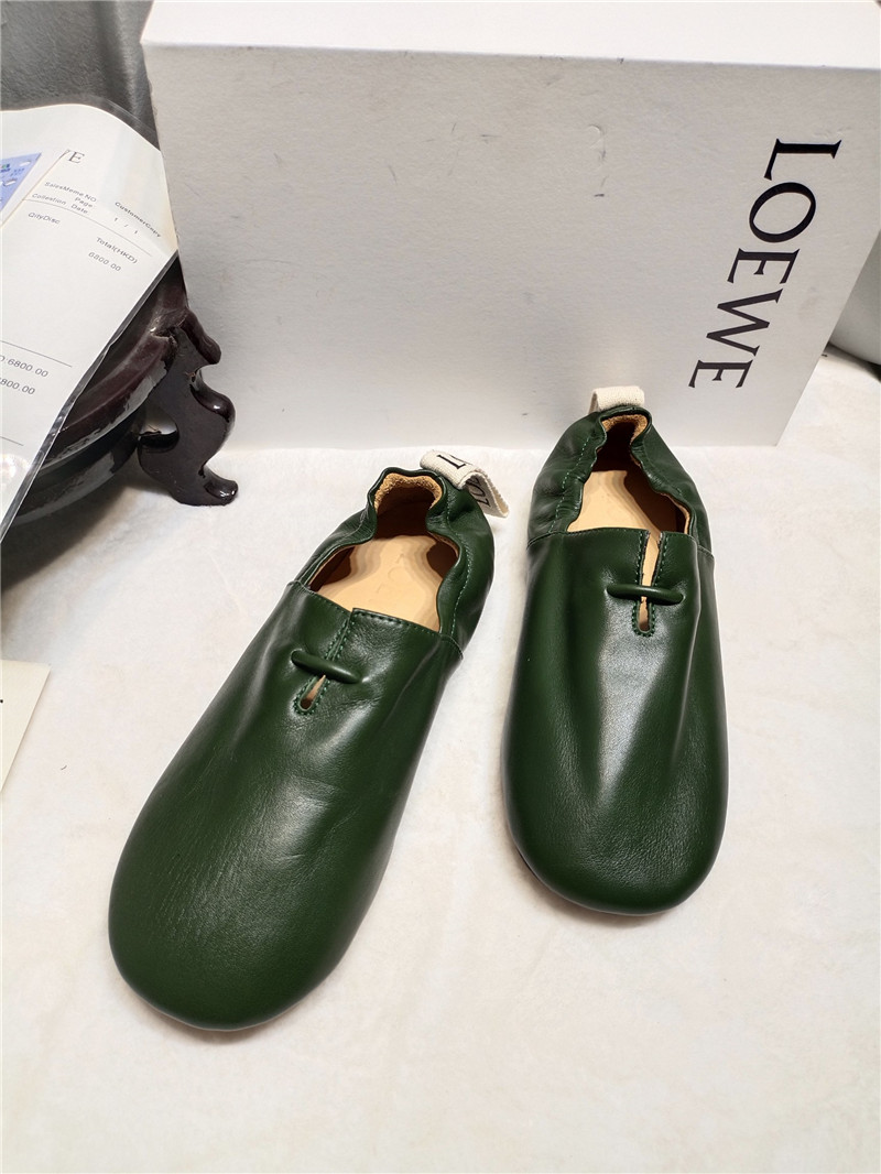 L0ew* green leather ballet flats