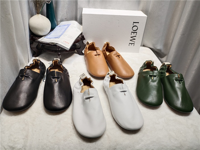 L0ew* brown leather ballet flats