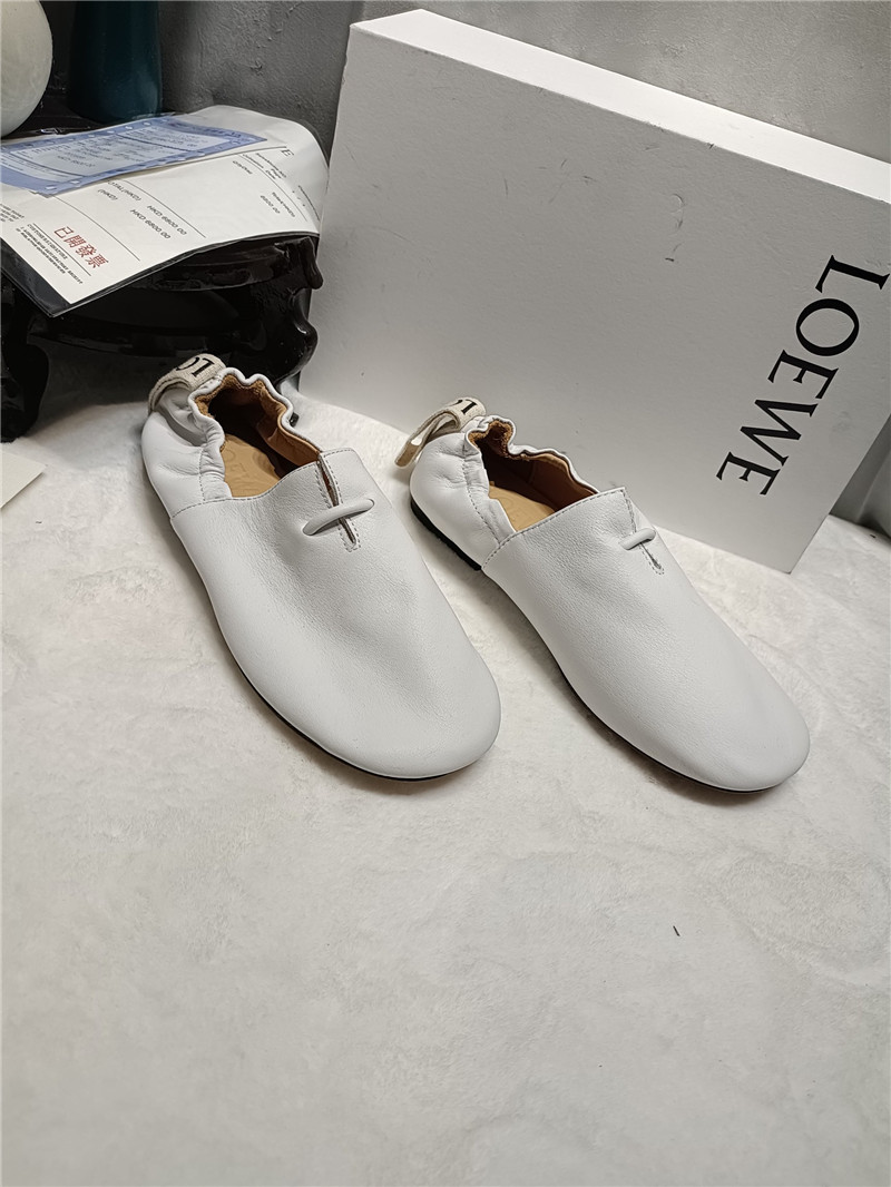L0ew* white leather ballet flats
