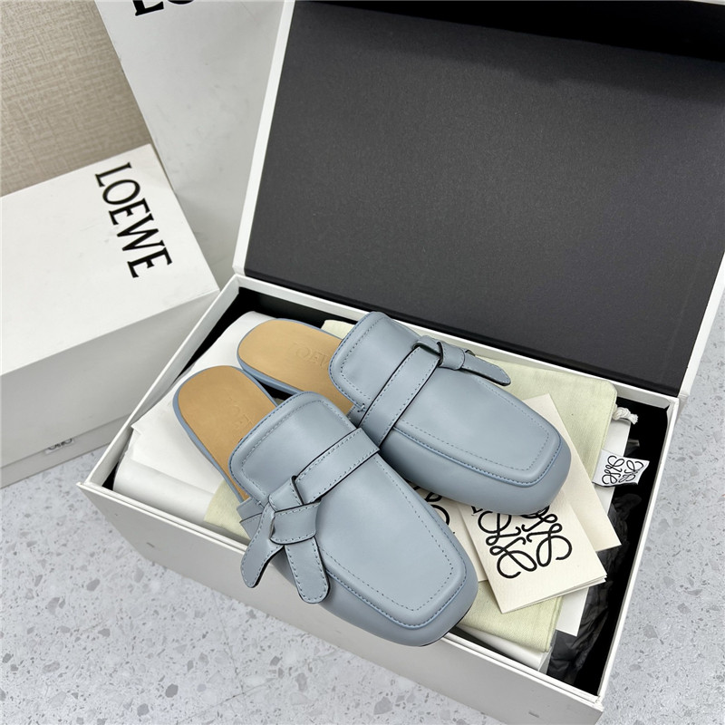 L0ew* gate flat mule in blue